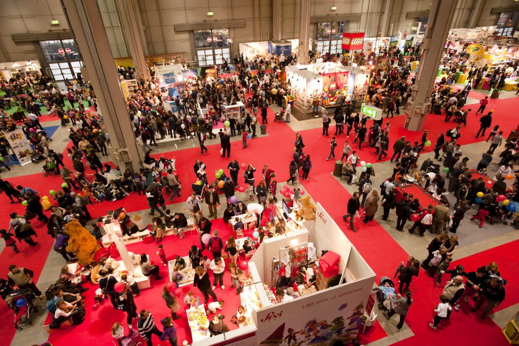 trade show booths and visitors