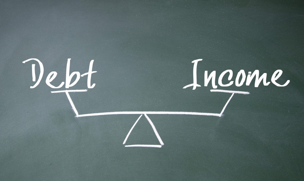 Debt and income balancing